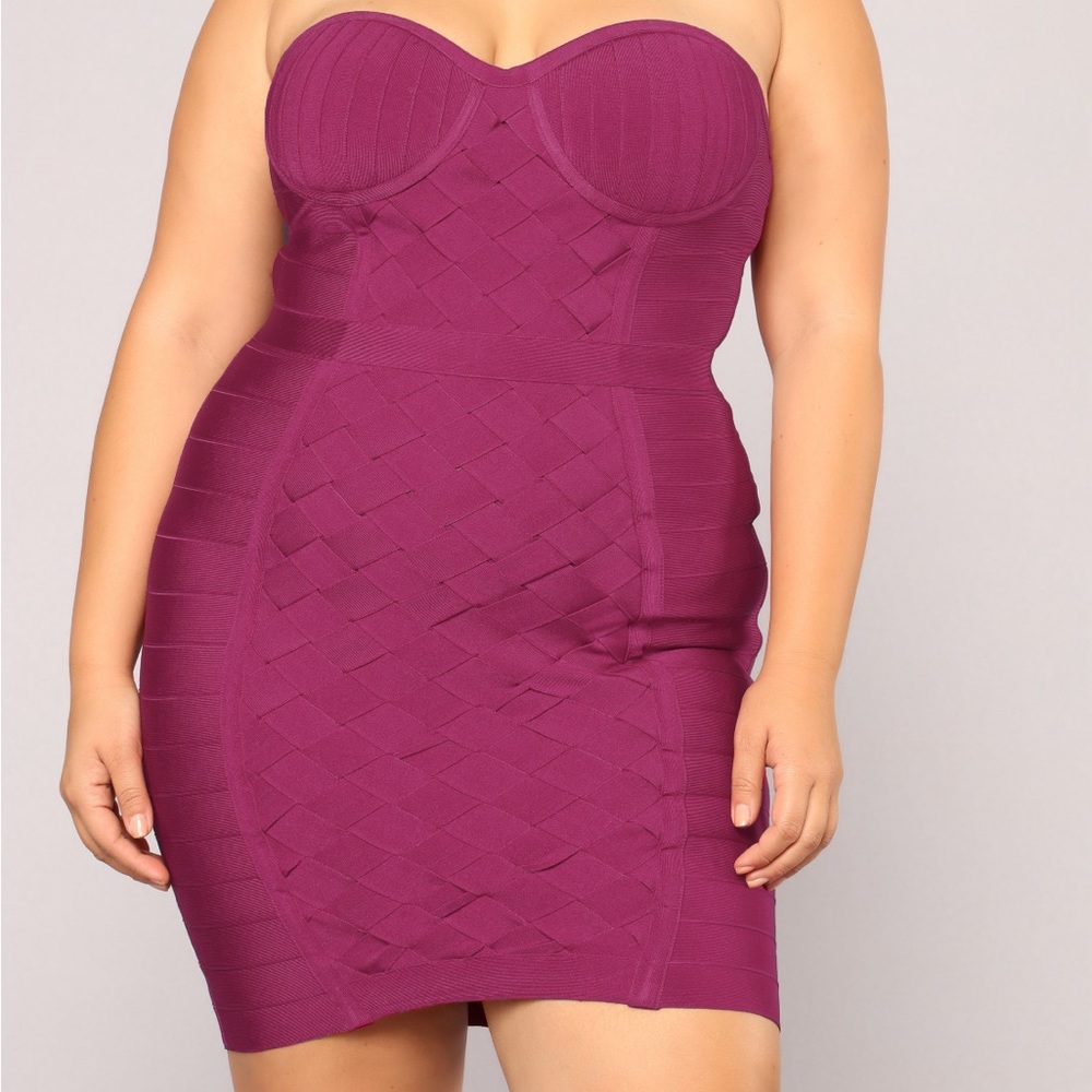 Dark Fuchsia Strapless Plus Size Bandage Dress from Fashion Nova Luxe size 3XL